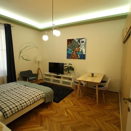 Castle Courtyard Hideaway Budapeste Exterior foto