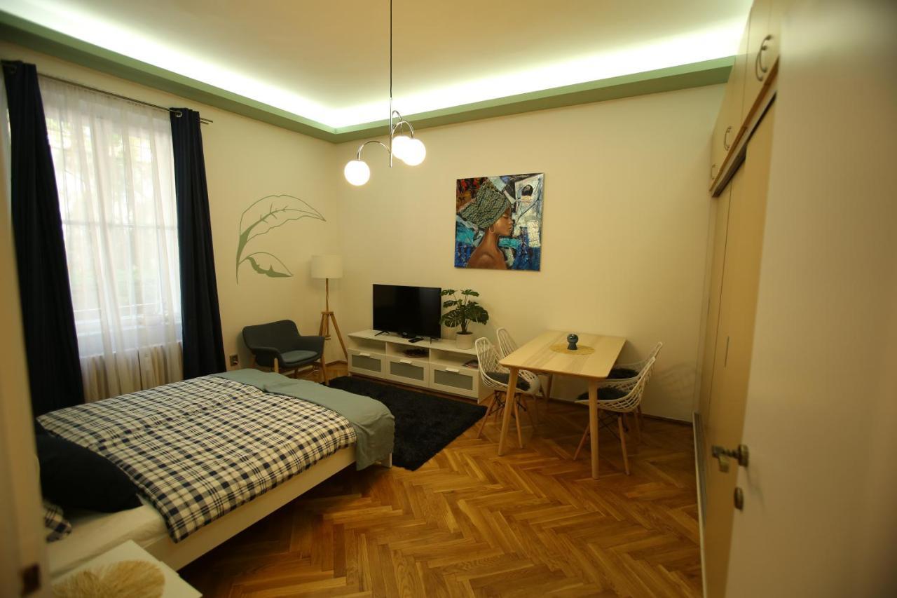 Castle Courtyard Hideaway Budapeste Exterior foto