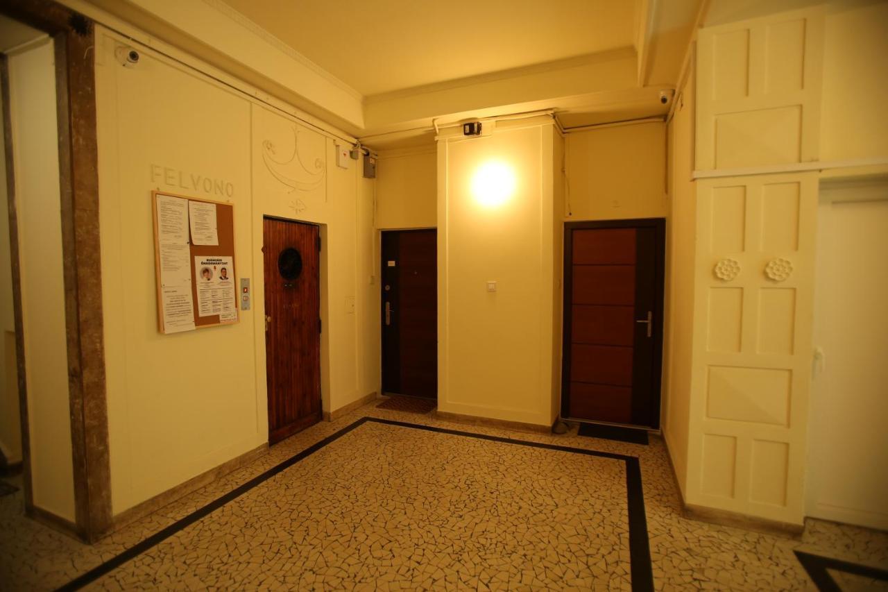 Castle Courtyard Hideaway Budapeste Exterior foto