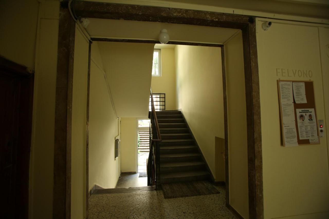 Castle Courtyard Hideaway Budapeste Exterior foto